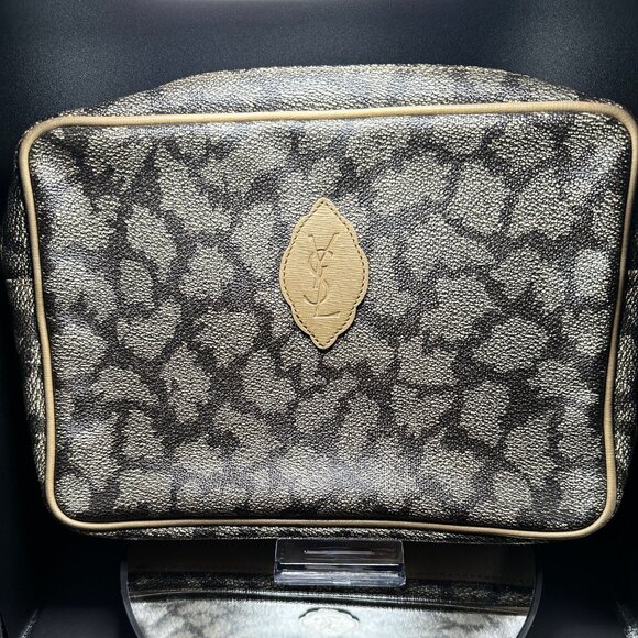 Yves Saint Laurent Giraffe Print Leather Clutch - EUC - Picture 1 of 6